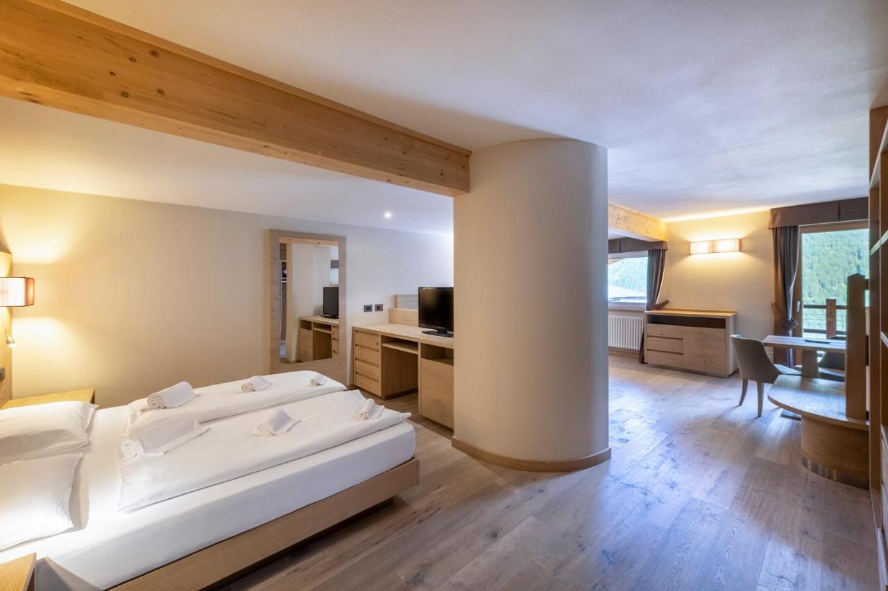 Design & Suite Hotel Ciarnadoi Виго-ди-Фасса Экстерьер фото