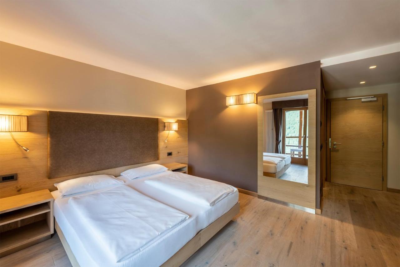 Design & Suite Hotel Ciarnadoi Виго-ди-Фасса Экстерьер фото