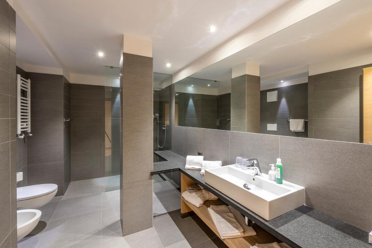 Design & Suite Hotel Ciarnadoi Виго-ди-Фасса Экстерьер фото