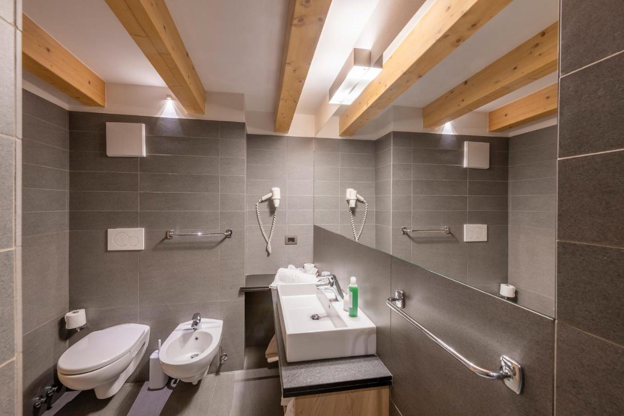 Design & Suite Hotel Ciarnadoi Виго-ди-Фасса Экстерьер фото