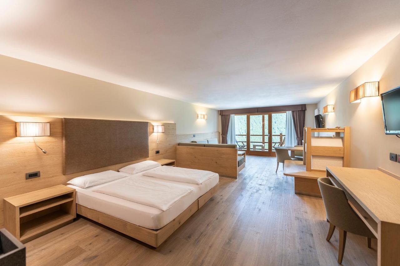 Design & Suite Hotel Ciarnadoi Виго-ди-Фасса Экстерьер фото